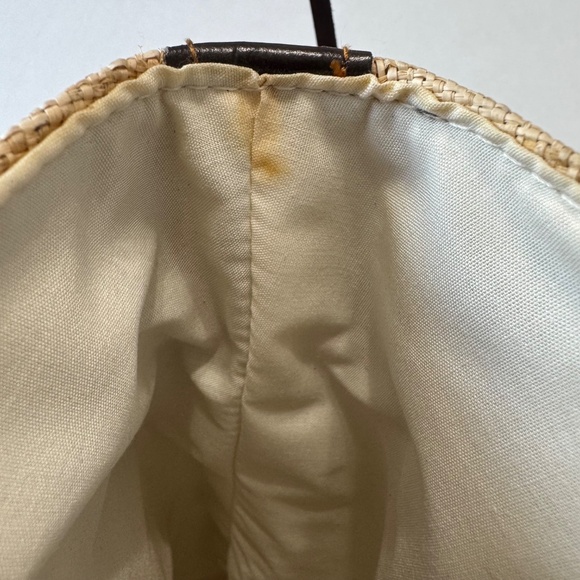 Charm and Luck Straw/Leather Summer Tote/Bag w/Side Fringe/Magnetic Closure - Picture 12 of 16